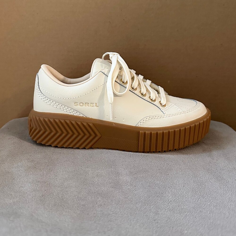 Sorel Ona Ave™ Low Waterproof Women's Sneaker. Sz 5.5/Cream
